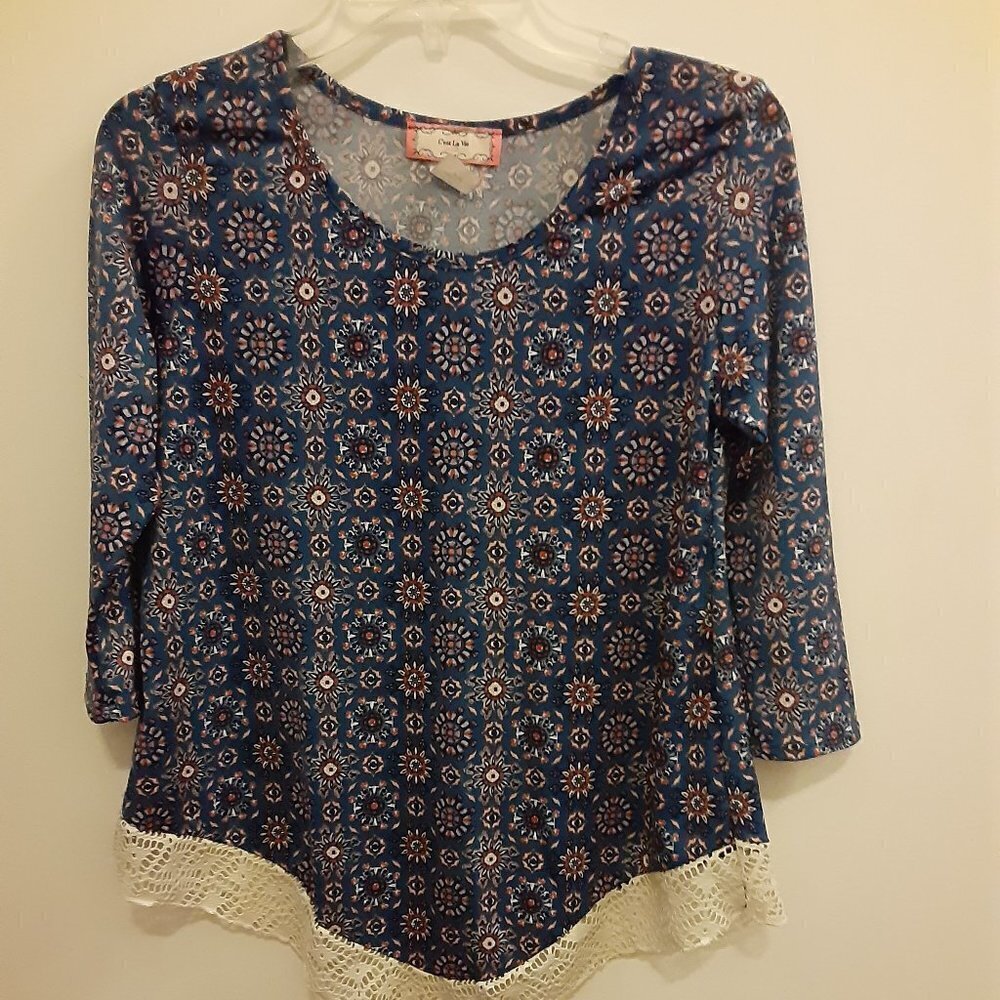 C'est La Vie Petite Medium Blue Tunic w/Pink, White & Black Designs.